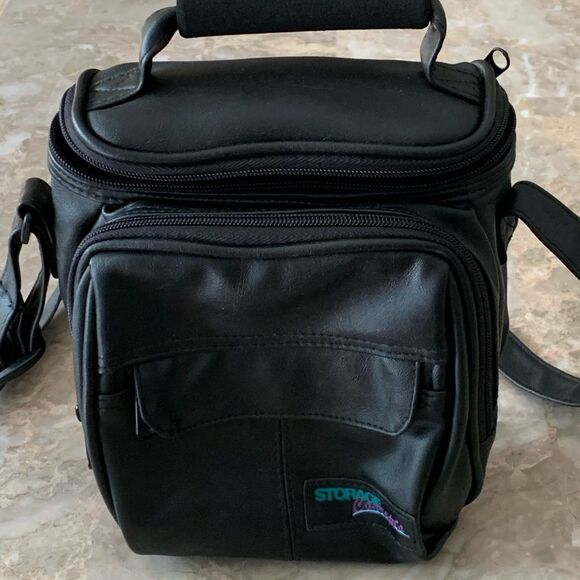 Storage Concepts black 3 compartment Crossbody bag - Picture 1 of 8